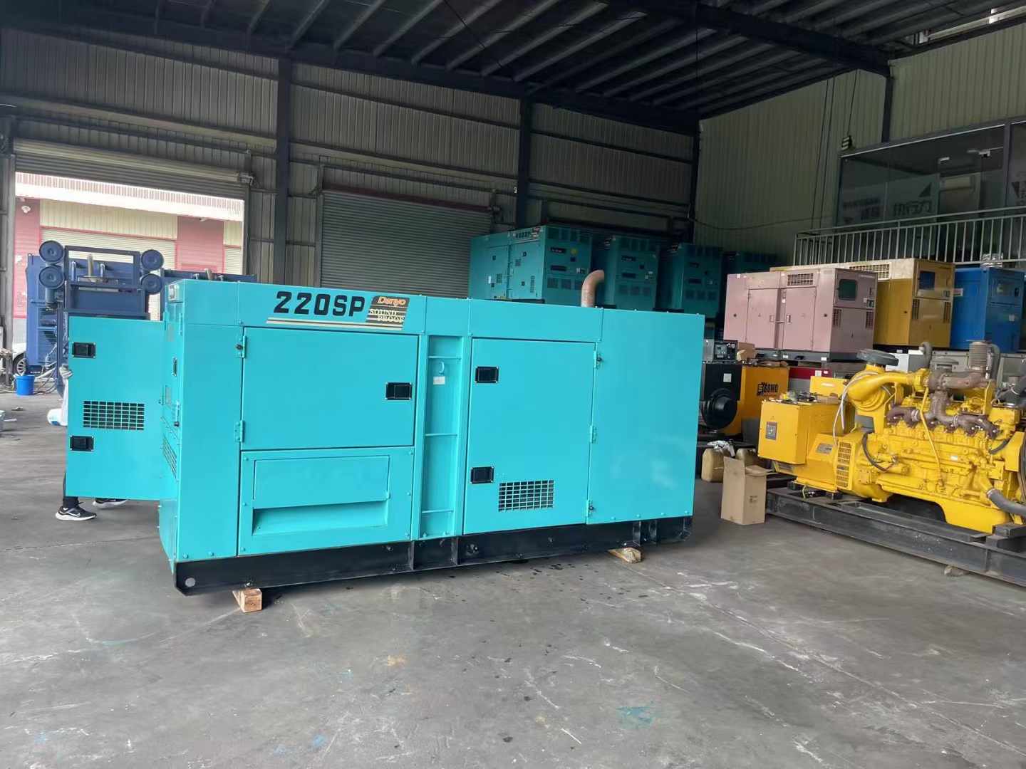 垦利800kW 柴油发电机的输出电流波动范围是多少？