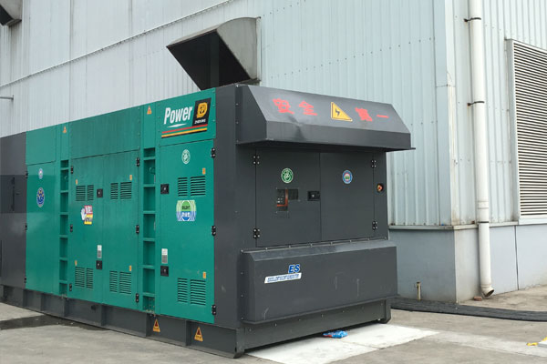 垦利燃油滤清器的更换流程是怎样的？