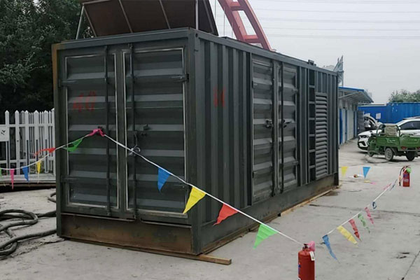 垦利发电机租赁空气滤清器多久更换一次？