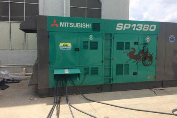 垦利为什么有些柴油发电机组的输出电压可以调节？