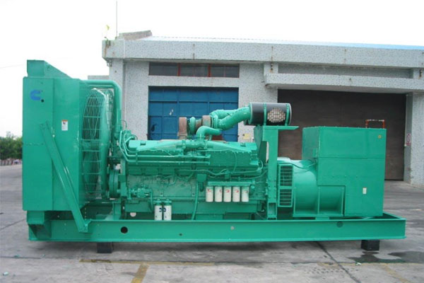 垦利工厂发电机应急发电时如何更准确地检查发电机状态？